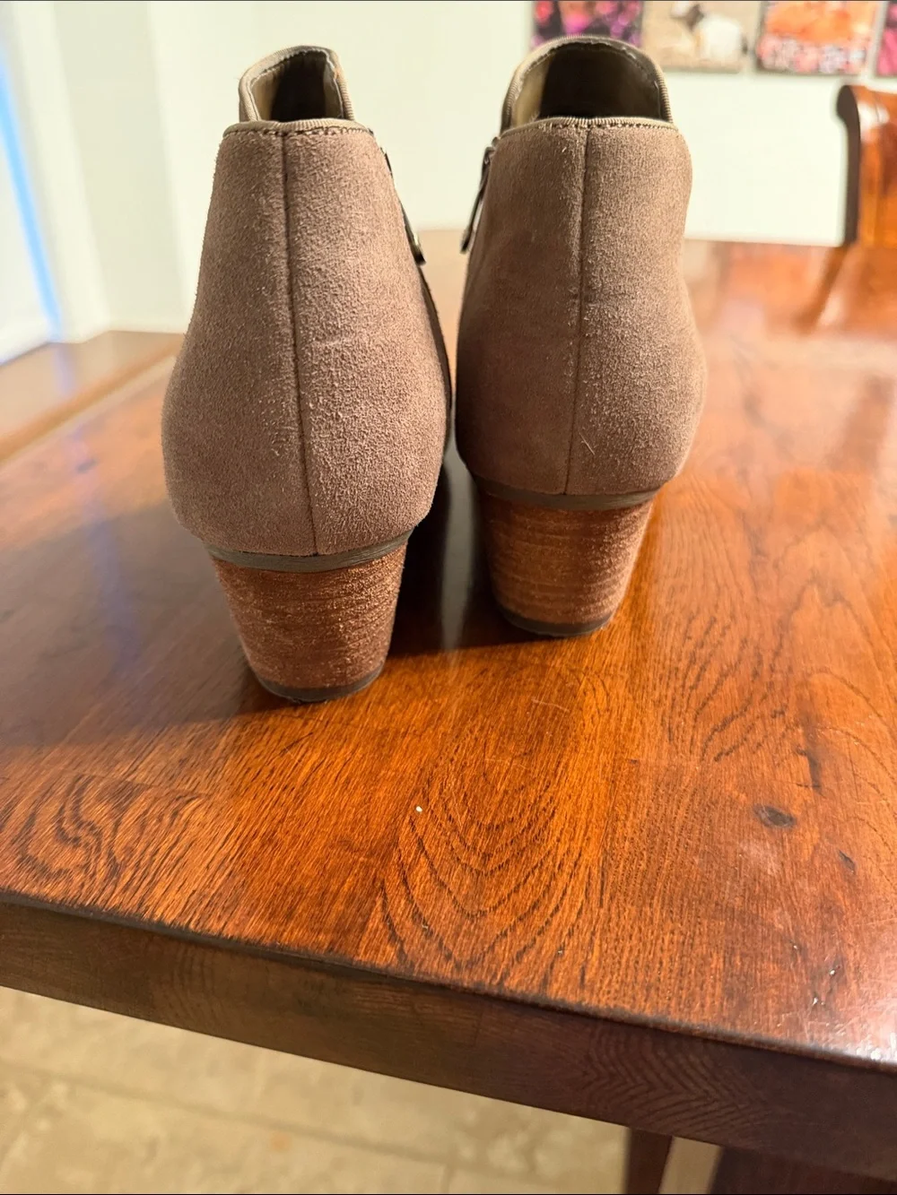 Blondo Waterproof Suede Ankle Booties size 10